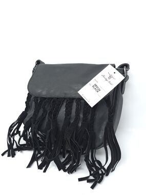 🤠 Heritage West Western Handbag 🤠
✨ Black & Black Braided Fringe (NWT)! ✨